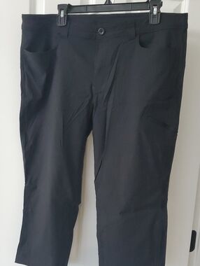 Eddie Bauer Black Capris Pants